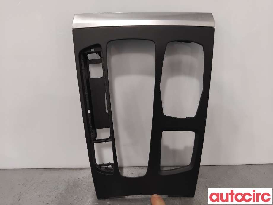 Diverse deler til BMW X5 2013-2018 (F15) (F15) (BMW|51169252115|)
