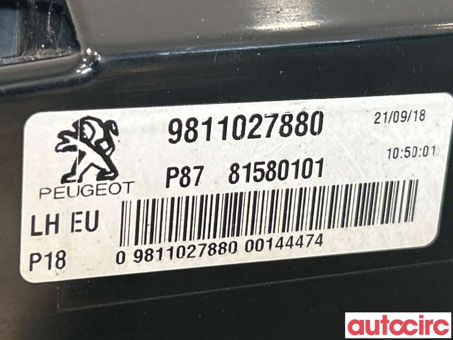 Baklykt venstre indre til Peugeot 5008 2017-->> (Type II)  (PEUGEOT|9811027880|81580101)