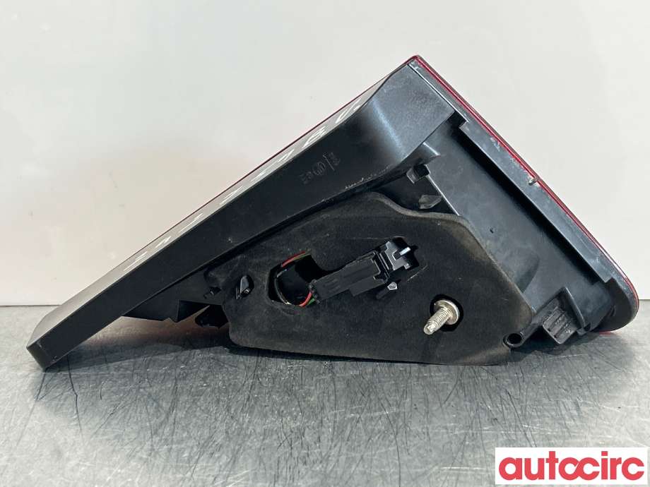 Baklykt venstre indre til Peugeot 3008 2009-2016 (Type I) (PEUGEOT|9805511380|81300101)