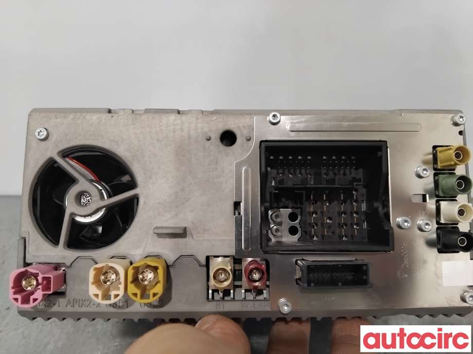 Bilstereo navigasjon til BMW X5 2013-2018 (F15) (F15) (BMW|65126833996|HBB241|65128804457)