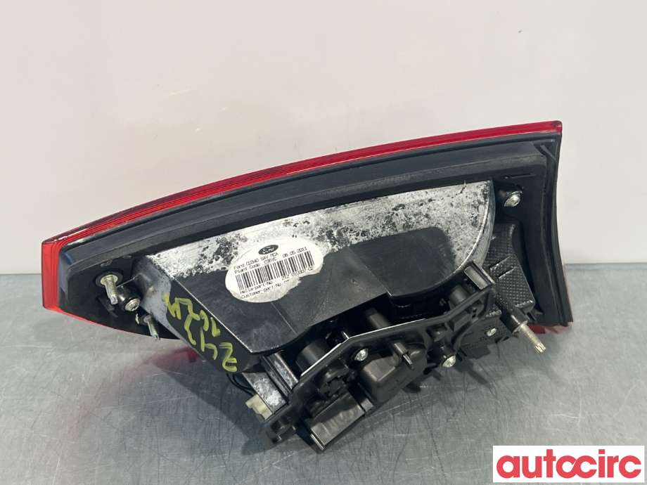 Baklykt høyre indre til Ford S-Max 2010-2015 (Type I, Fase 2) (FORD|1747110|AM21-13A602-AF)