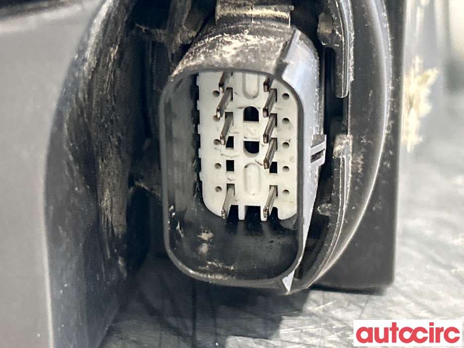 Frontlykt venstre halogen til Ford Fiesta 2017-->> (Type VII) (FORD|2547949||H1BB-13W030-CD)