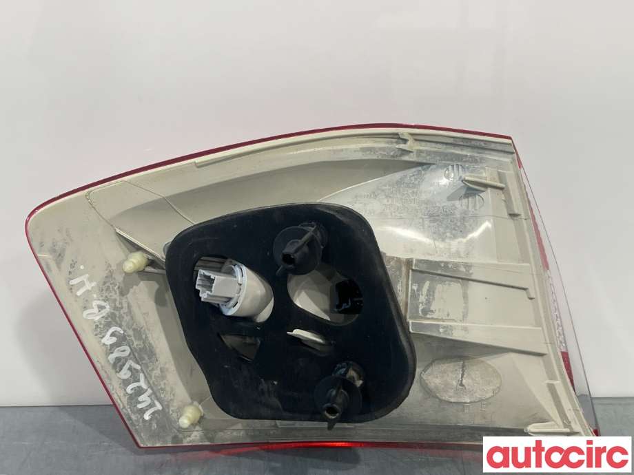 Baklykt høyre til Ford Kuga 2008-2012 (Type I)  (FORD|1710611|8V41-13404-CH)