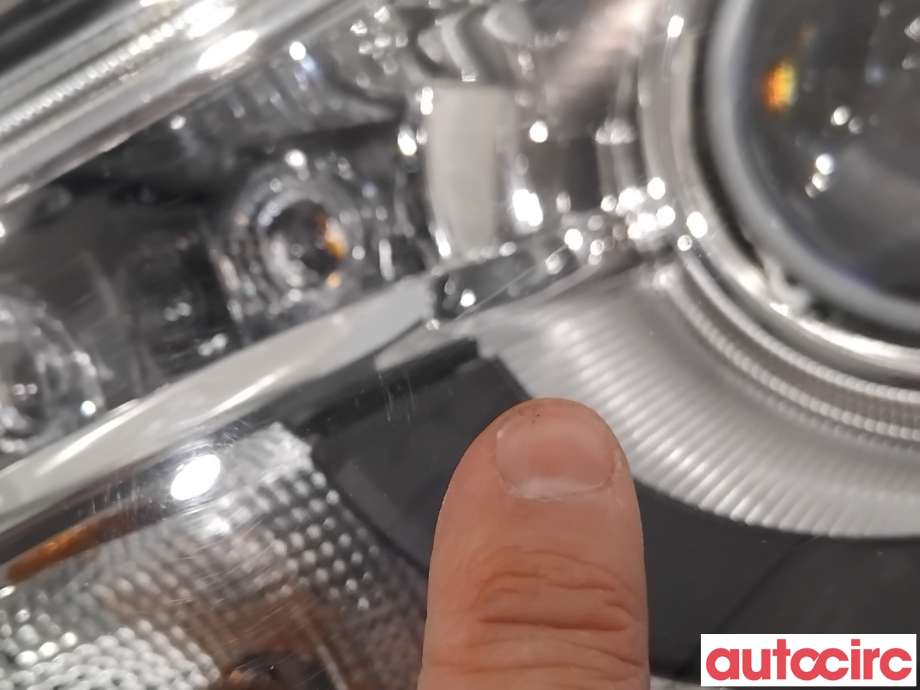 Frontlykt venstre halogen til Toyota Yaris 2014-2020 (Type III, Fase 2) (TOYOTA|811700DA50|)
