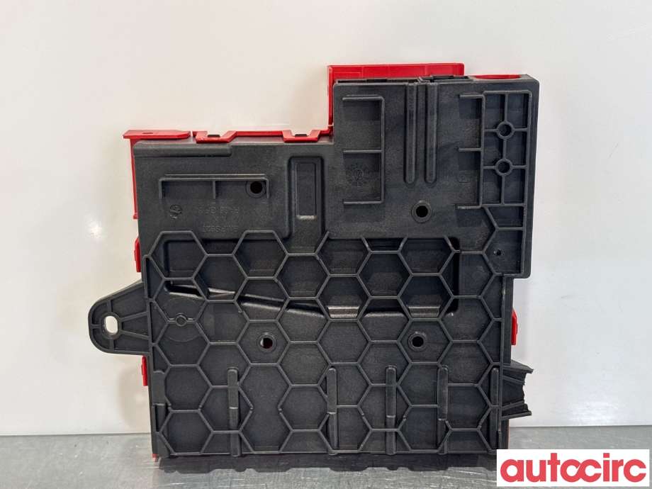 Sikringsboks til BMW X5 2013-2018 (F15) (F15) (BMW|61146826201||682620101)