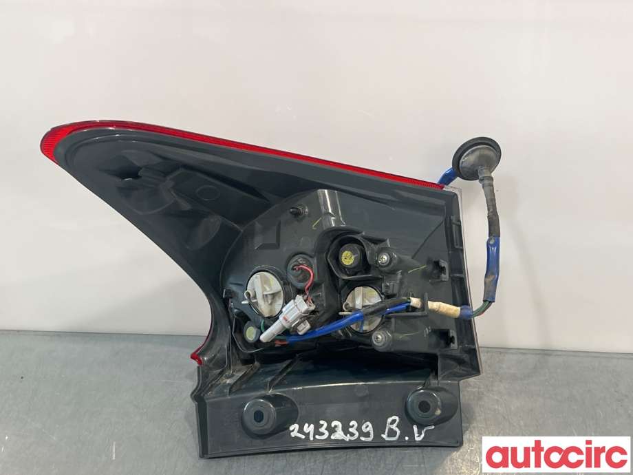 Baklykt venstre til Toyota Auris 2015-2019 (Type II, Fase 2)  (TOYOTA|8156102A61|)