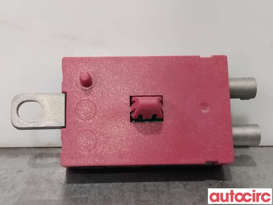 Antenne forsterker til Volvo V60/V60 CC 2013-2018 (Type I, Fase 2) (VOLVO|30761707|7CP1-19G255-LA)