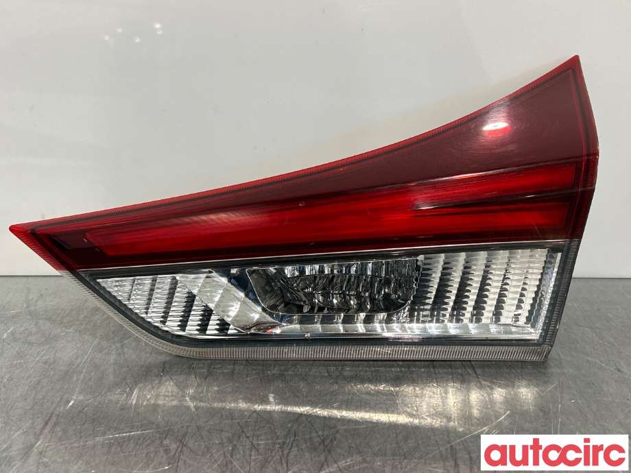 Baklykt høyre indre til Toyota Auris 2015-2019 (Type II, Fase 2) (TOYOTA|8158102830|)