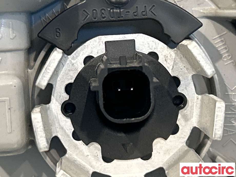 Tåkelykt venstre foran til Toyota RAV4 2019-->> (Type V) (TOYOTA|8122012240|)