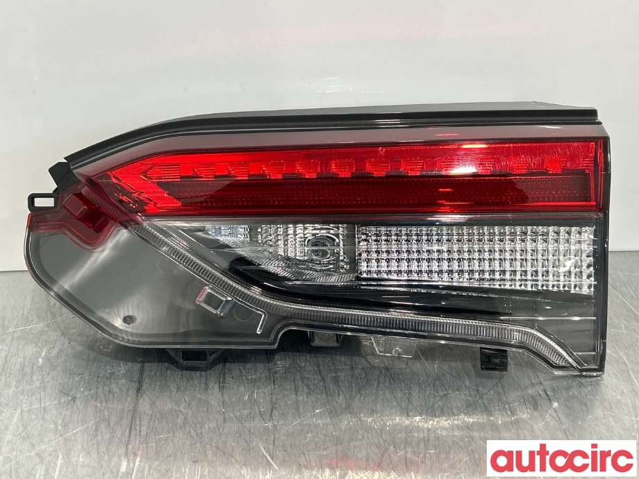 Baklykt høyre indre til Toyota RAV4 2019-->> (Type V) (TOYOTA|8158142151|A4S211-0001|81580-42151)