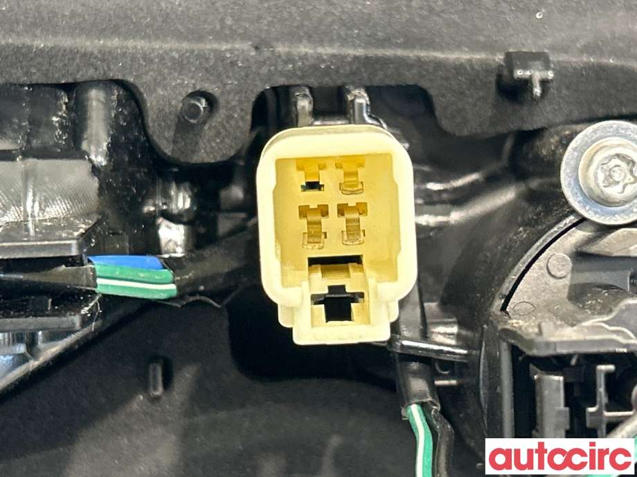 Baklykt høyre indre til Toyota RAV4 2019-->> (Type V) (TOYOTA|8158142151|A4S211-0001|81580-42151)