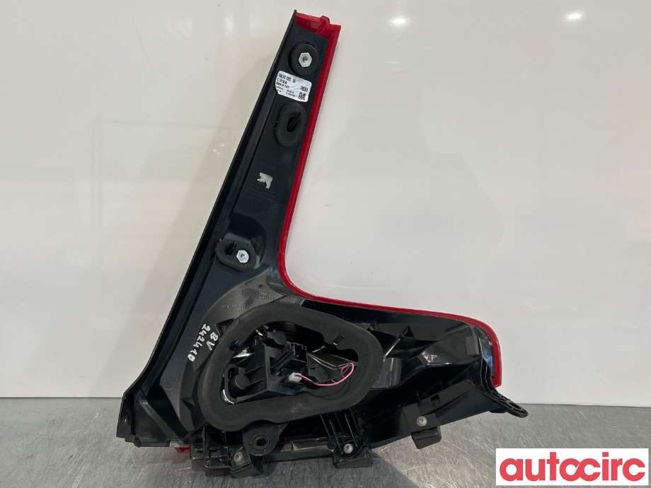 Baklykt venstre til Volvo V40 2012-2019 (VOLVO|31395844|)
