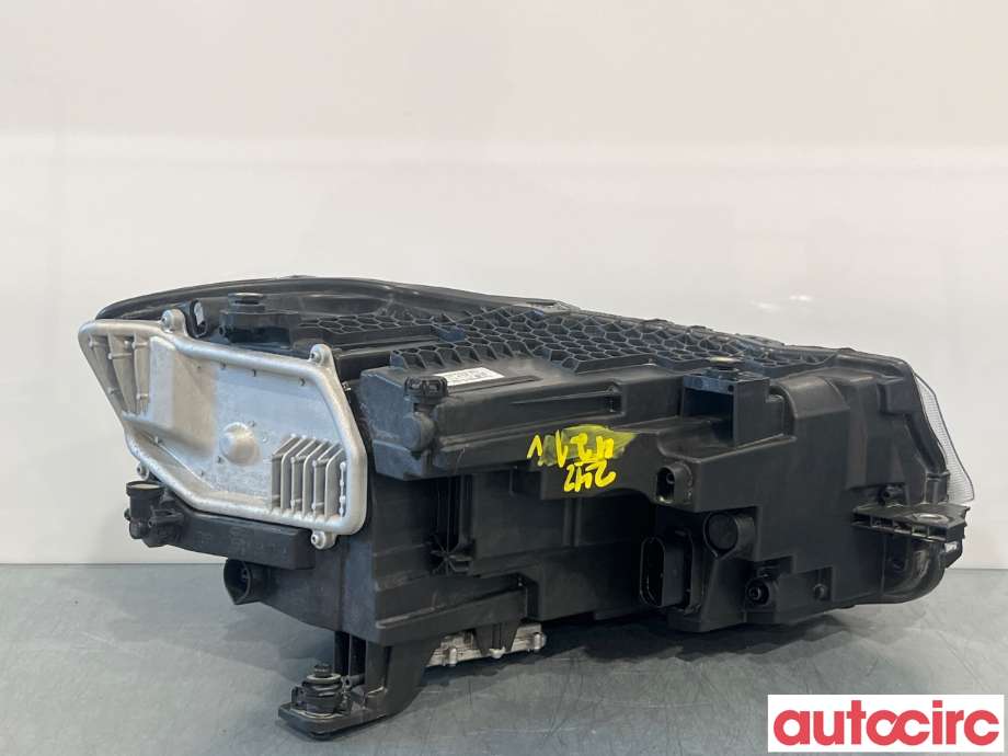 Frontlykt venstre halogen til VW Caddy 2020-->> (Type IV) (VOLKSWAGEN|2K8941773AD||2K8941035R)