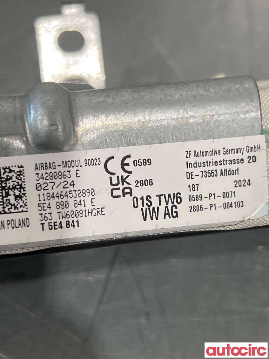 Airbag kne til Škoda Octavia 2020-->> (Type IV) (SKODA|5E4880841E|)