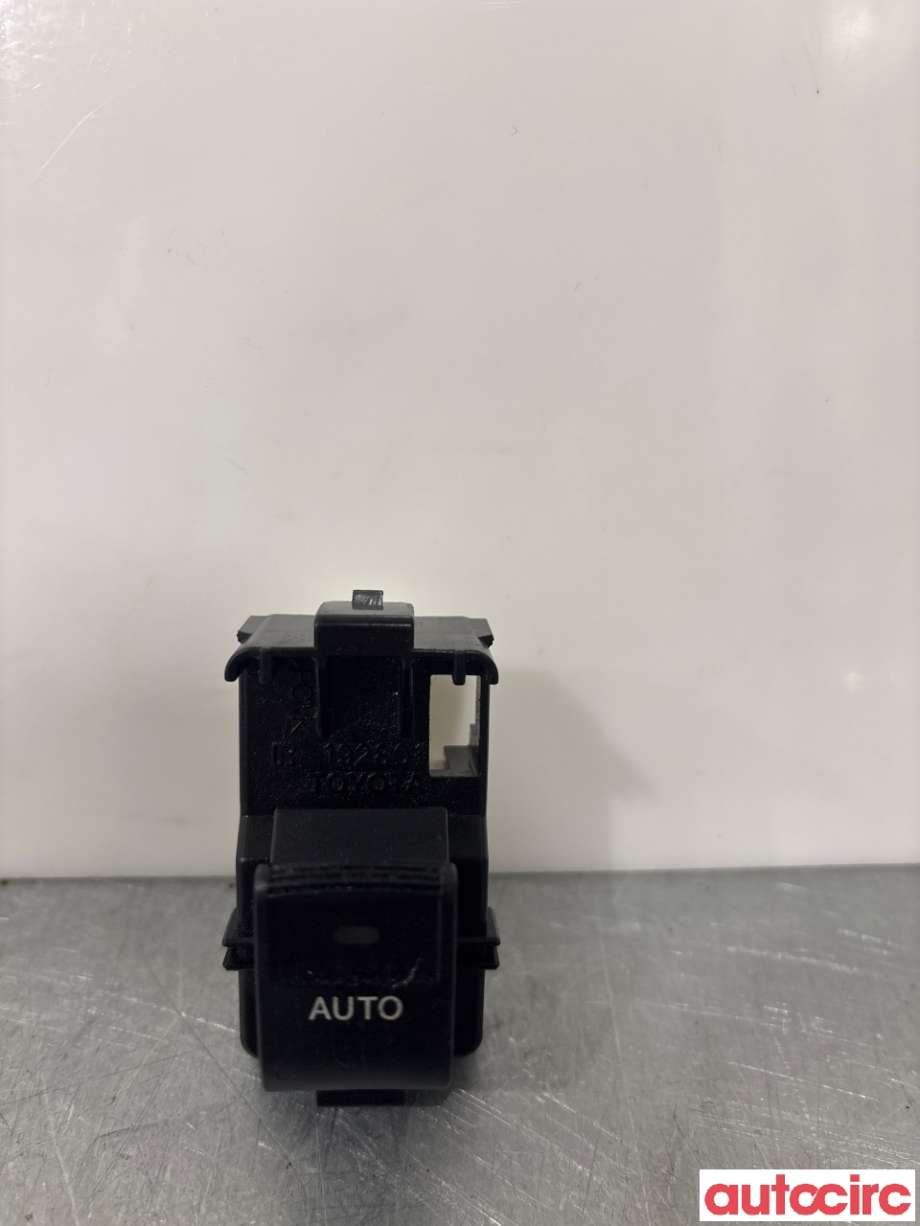 Bryter ruteheis til Toyota Auris 2013-2015 (Type II, Fase 1) (TOYOTA|8481002140|)