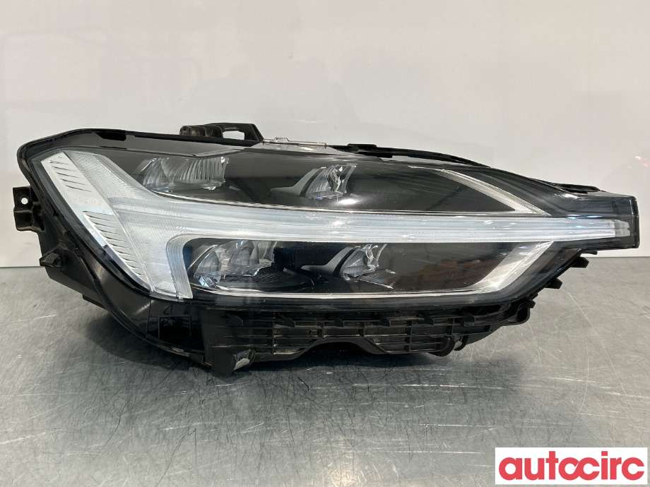 Frontlykt høyre halogen til Volvo XC60 2017-->> (Type II) (VOLVO|32228495||31420418)