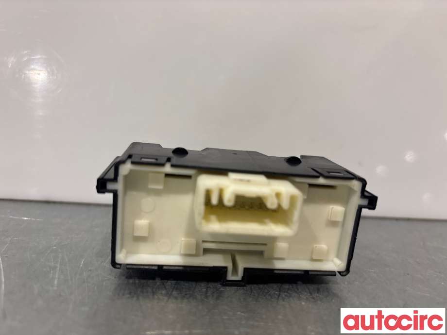 Bryter diverse til Toyota Auris 2013-2015 (Type II, Fase 1) (TOYOTA|8497002060||84970-02060)