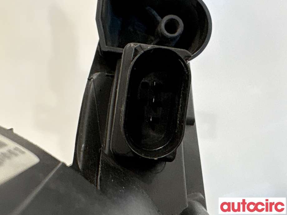 Tåkelykt høyre foran til VW e-Golf 2014-2017 (Fase 1)  (VOLKSWAGEN|5GE941056B|7910100001)
