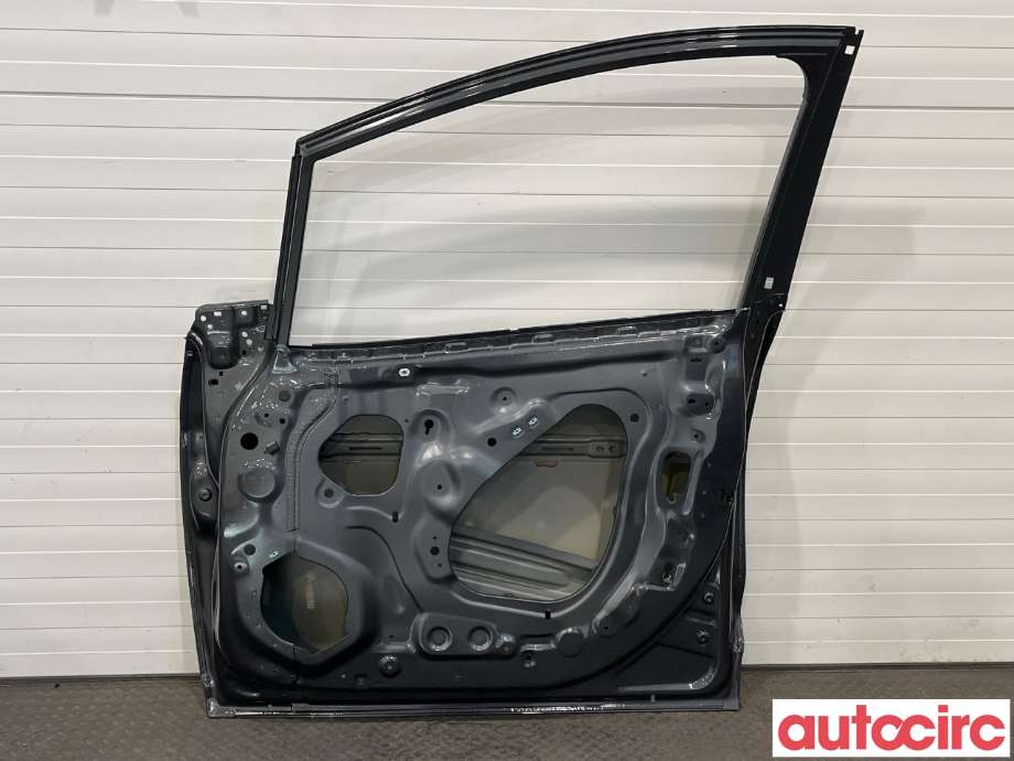 Dør høyre foran til Opel Ampera-e 2017-->> (Type II)  (OPEL|42613079)