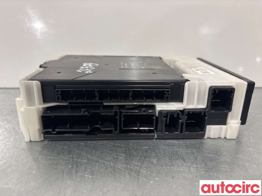 Sikringsboks til Toyota RAV4 2019-->> (Type V)  (TOYOTA|8273042842||82730-42842)