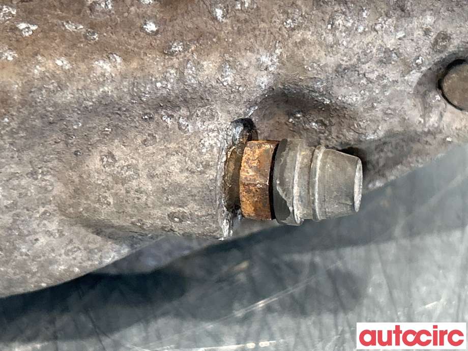 Bremsecaliper venstre foran til Tesla Model S 2013-2016 (Fase 1)  (TESLA|1003160-00-D|)
