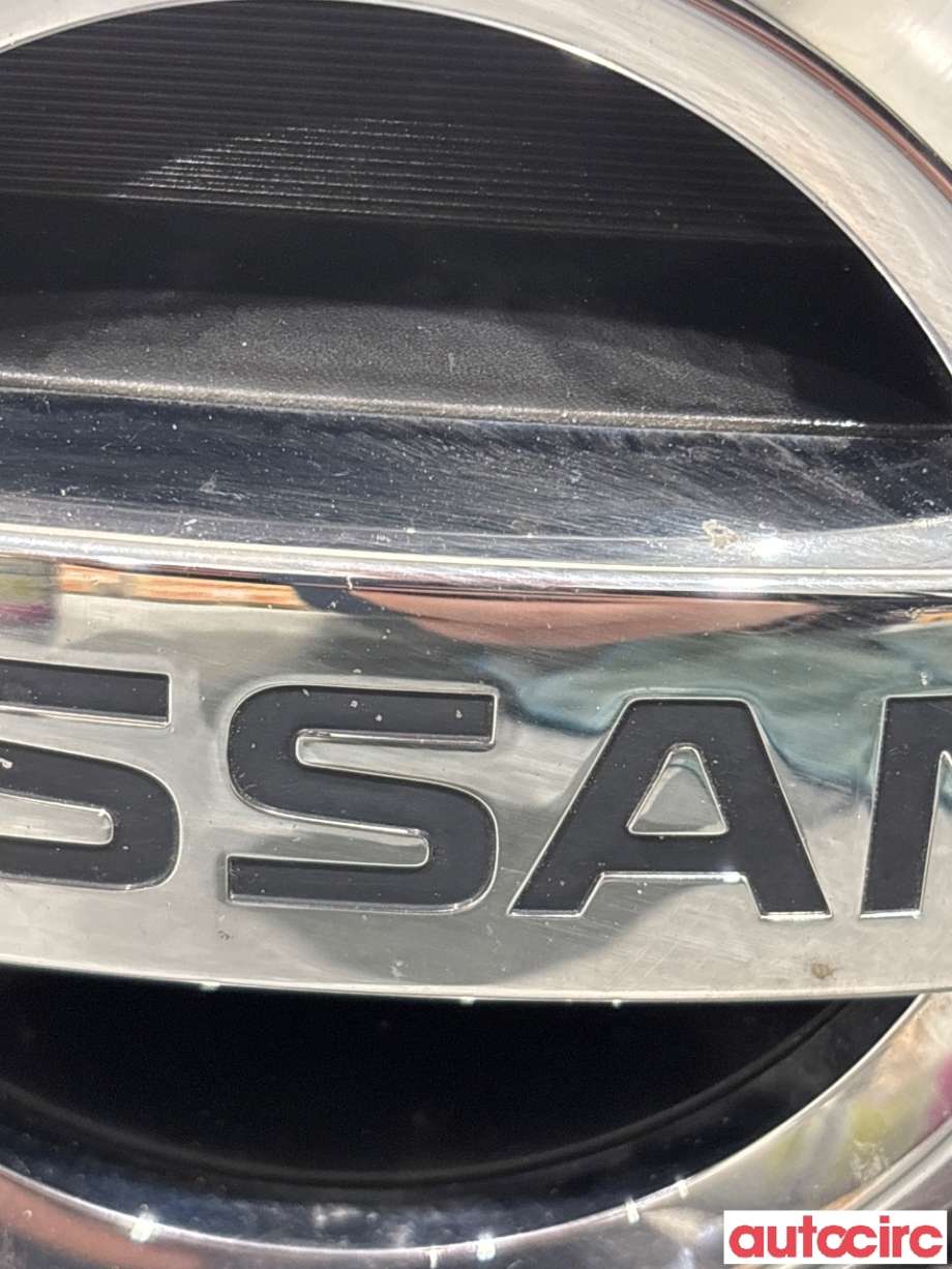 Grill til Nissan Qashqai 2010-2014 (Type I, Fase 2)  (NISSAN|62310BR00A|)