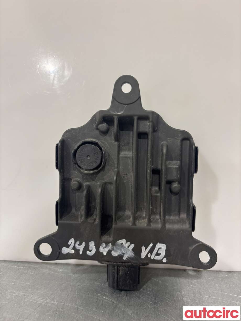 Sensor radar til Toyota Yaris 2014-2020 (Type III, Fase 2)  (TOYOTA|8816242061|230100-3820|88162-42061)