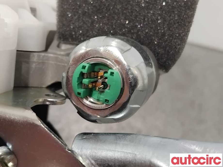 Sikkerhetsbelte bak høyre til Toyota RAV4 2019-->> (Type V)  (TOYOTA|7336042430C0|)