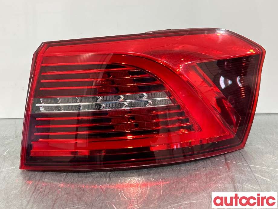 Baklykt høyre til VW Passat, 2015-2019 (Fase 1) (B8) (B8) (VOLKSWAGEN|3G9945208J)