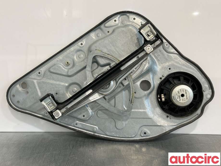 Ruteheis til Ford Kuga 2008-2012 (Type I)  (FORD|1738648||7M51-R045H22-A)