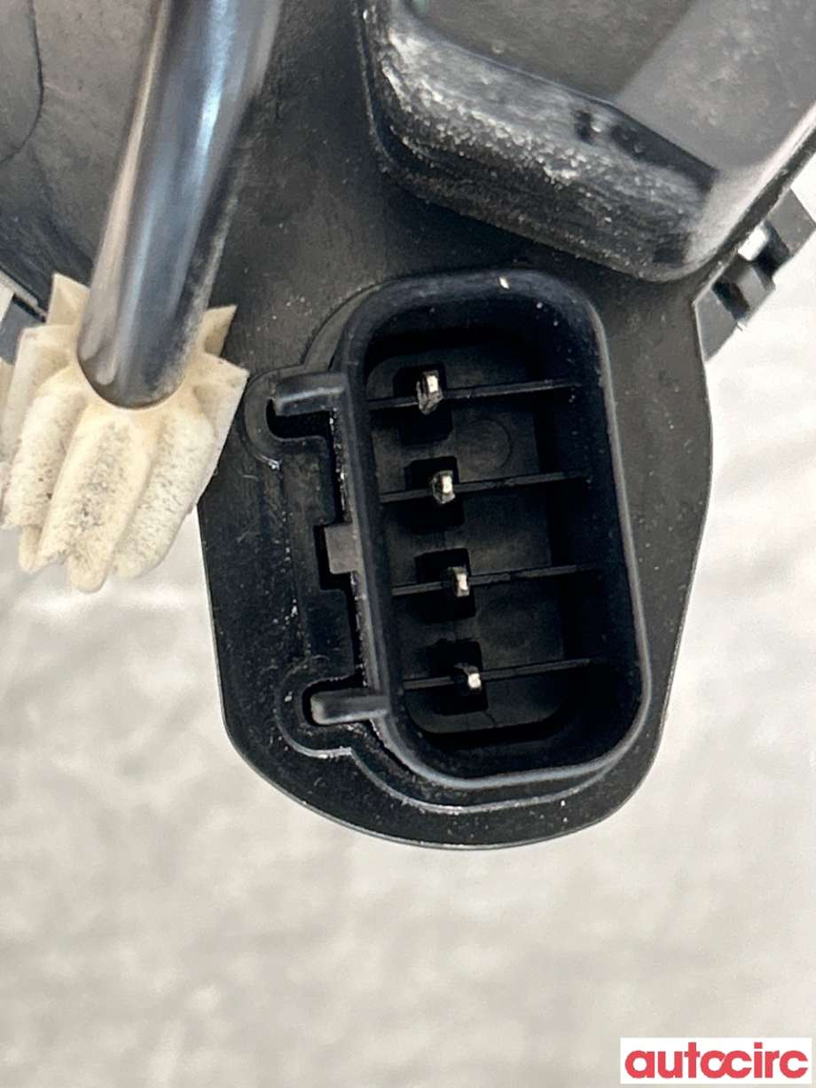 Låsekasse venstre foran til Ford Kuga 2008-2012 (Type I)  (FORD|1523321||8V4A-S21813-BA)