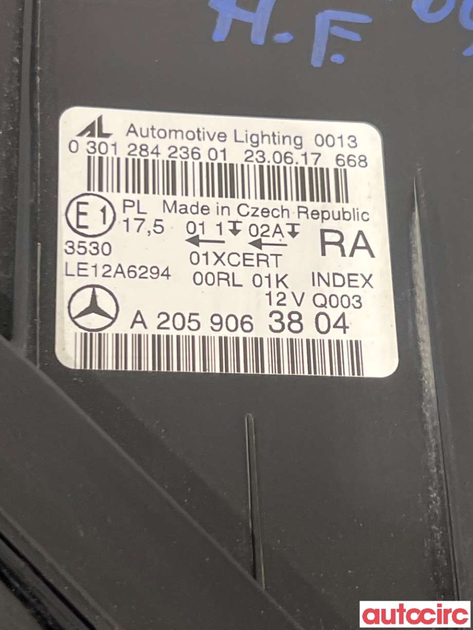 Frontlykt høyre halogen til Mercedes C-Klasse 2014-2018 (Fase 1) (W205) (W205) (MERCEDES|A2059061804|030128423601|A2059063804)