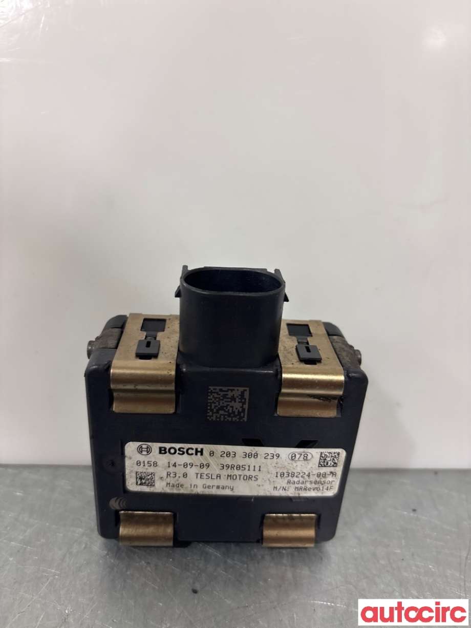 Sensor radar til Tesla Model S 2013-2016 (Fase 1)  (TESLA|1057551-00-B||1038224-00-A)