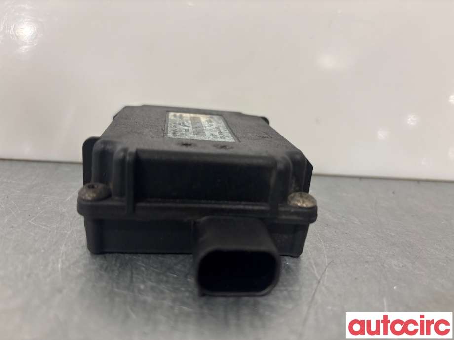 Styreenhet diverse til Tesla Model S 2013-2016 (Fase 1) (TESLA|1020147-00-B||1020147-00-A)