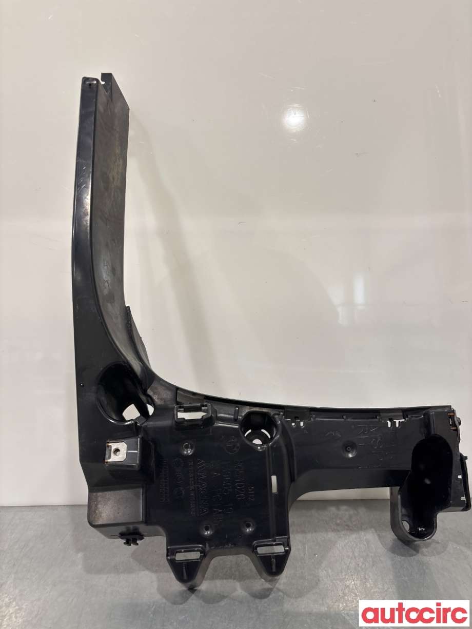 Støtfangerving høyre bak til BMW X5, 2013-2018 (F15) (F15) (BMW|51128054020)