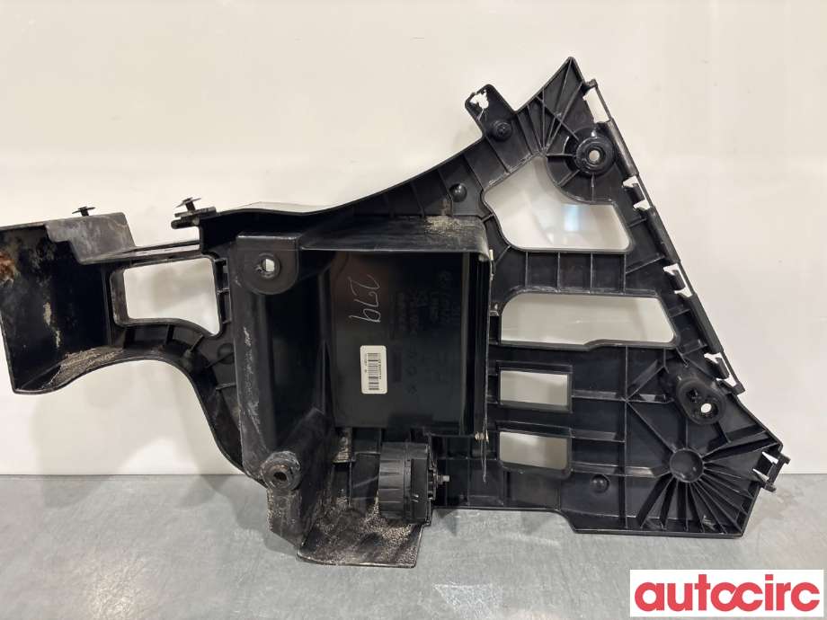 Diverse deler til BMW X5 2013-2018 (F15) (F15) (BMW|51127294722|)