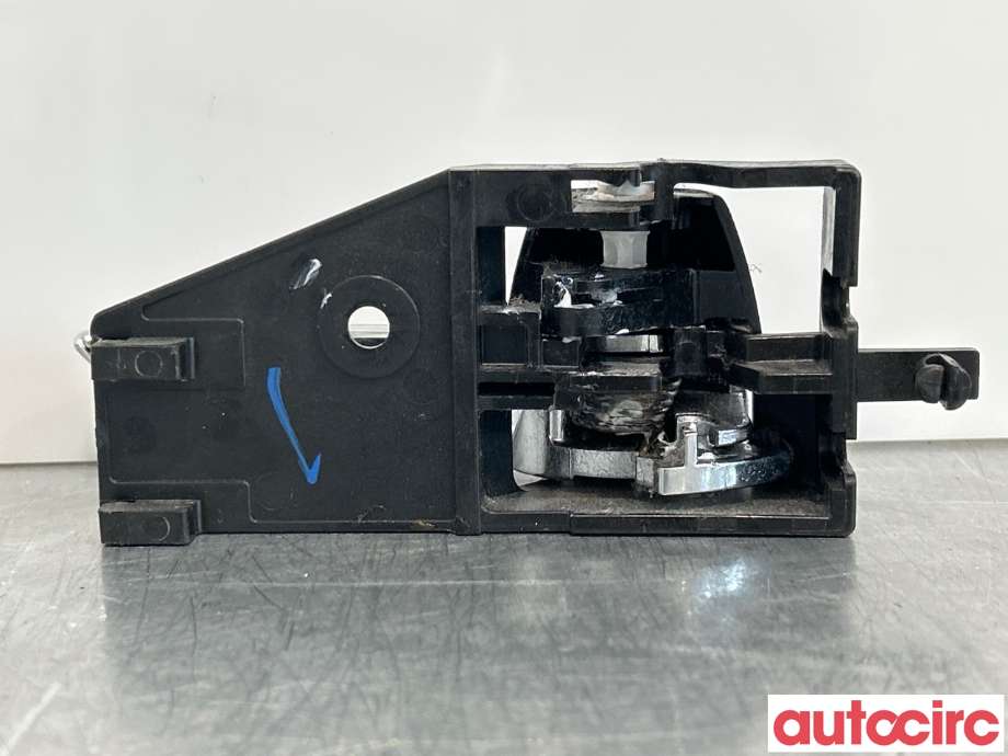 Dørhåndtak inv høyre bak til Suzuki SX4 S-CROSS 2013-->> (Type II)  (SUZUKI|83130-61M10-C48|83130-61M10|)