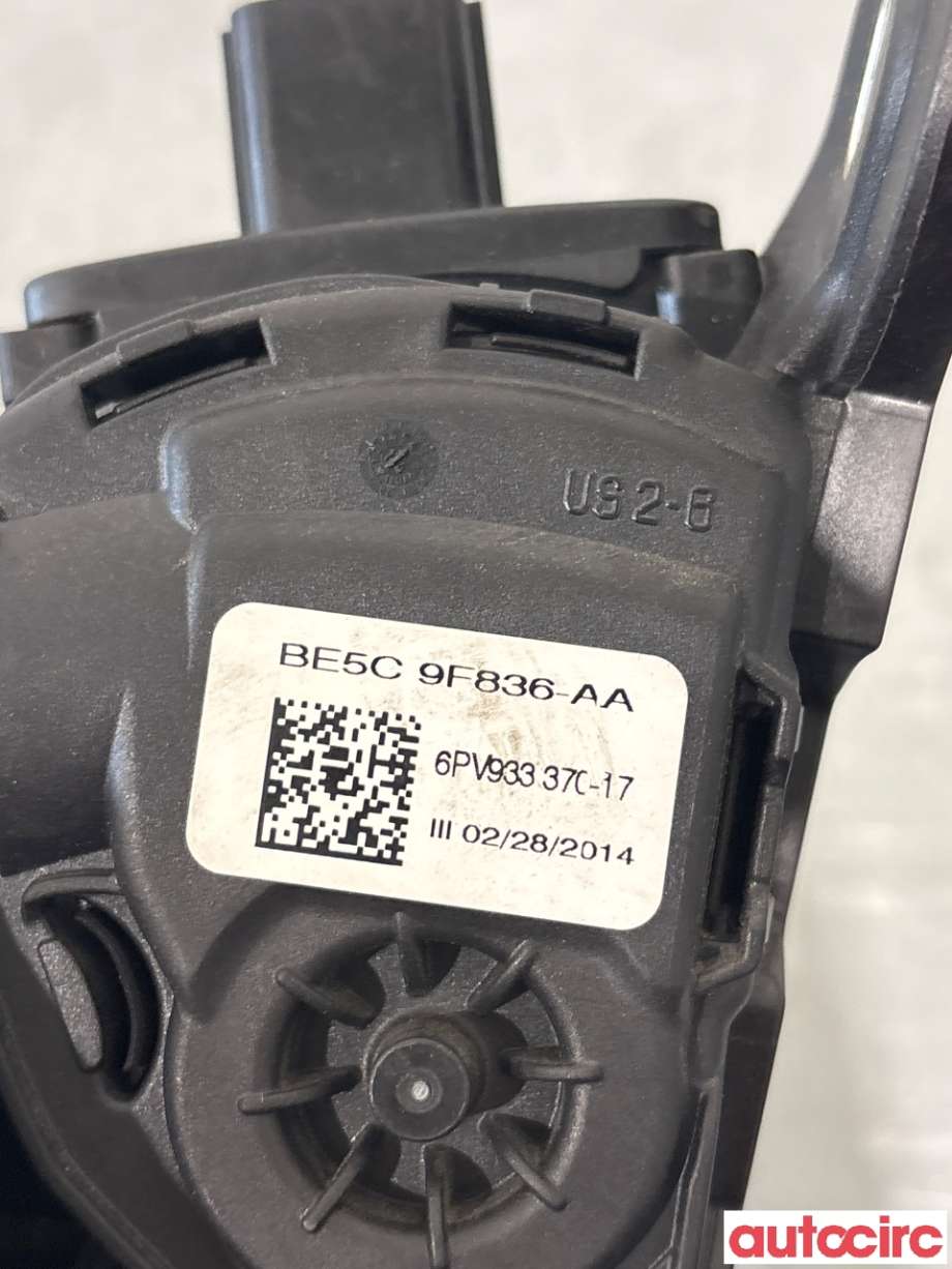 Pedal gass til Tesla Model S 2013-2016 (Fase 1) (TESLA|1005307-00-A||6PV933-370-17)