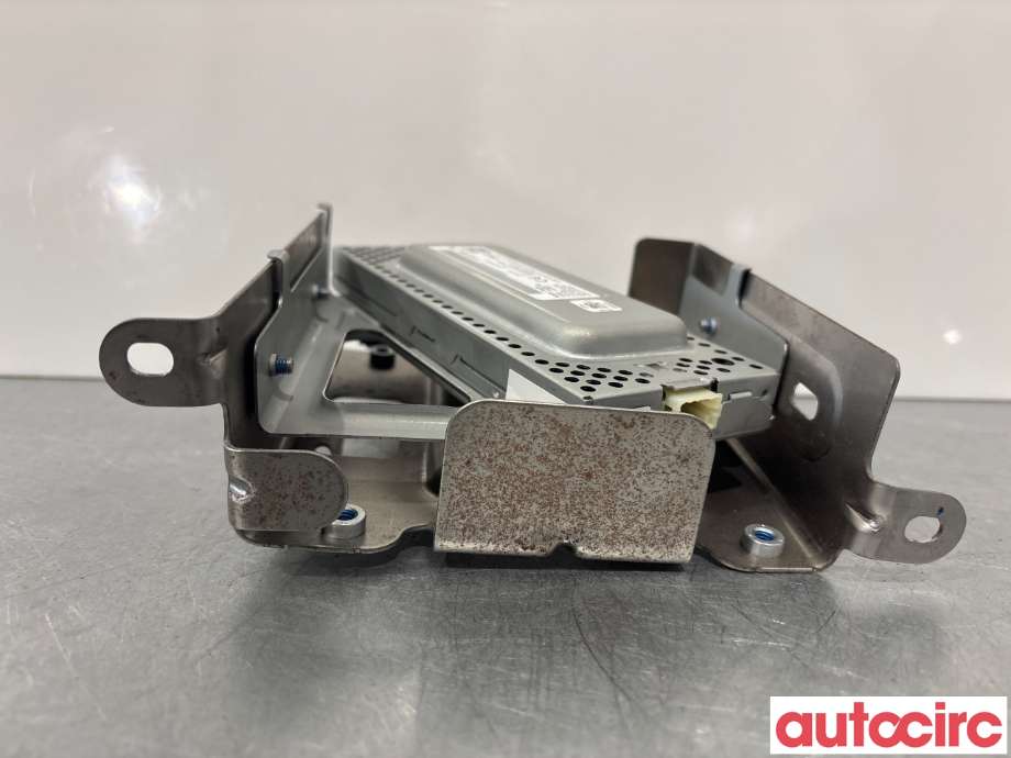 Bilstereo diverse til Tesla Model S 2013-2016 (Fase 1)  (TESLA|1143709-00-C|)