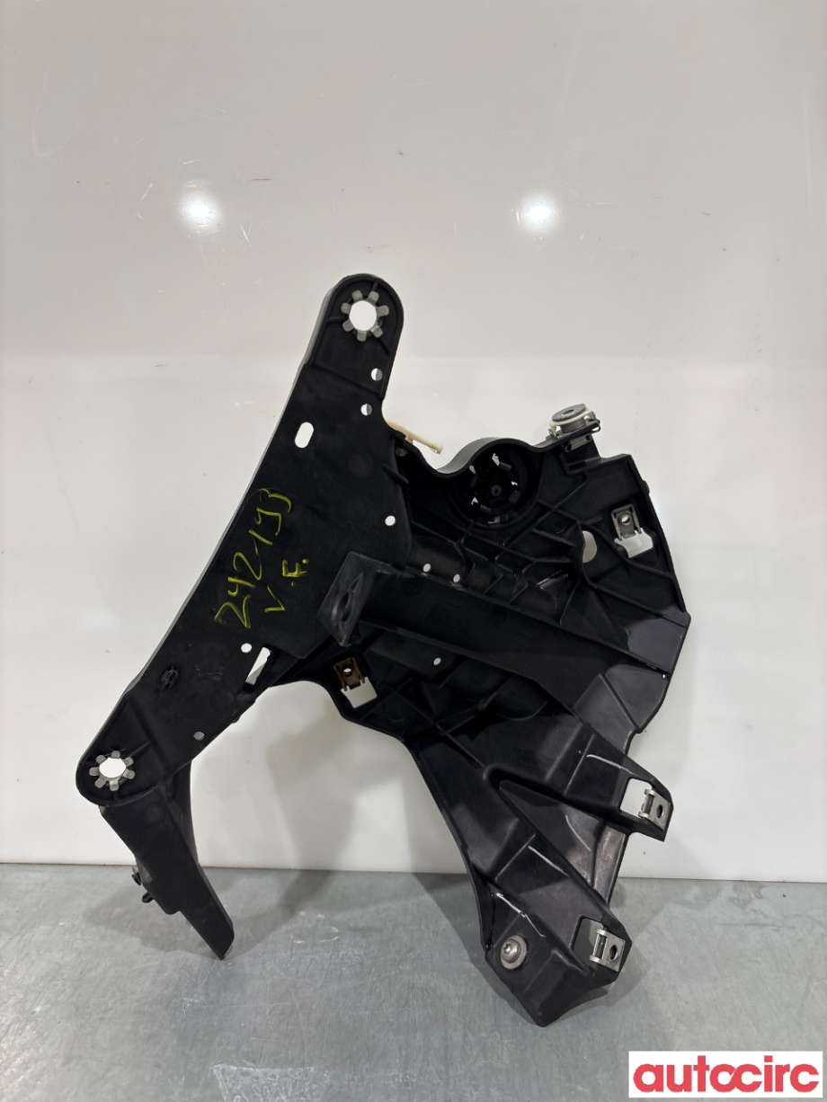 Diverse deler til BMW X5 2013-2018 (F15) (F15) (BMW|51647294543|)