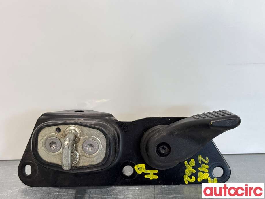 Diverse deler til Peugeot Partner 2019-->> (Type III) (PEUGEOT|9832090680|)