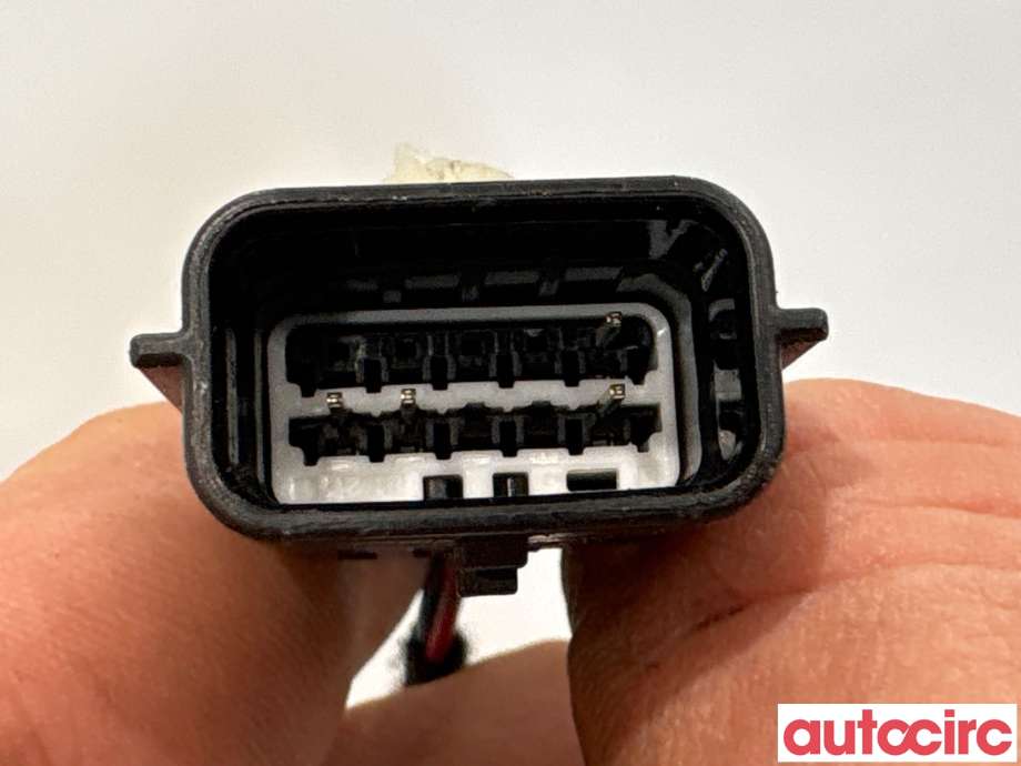 Dørhåndtak utv høyre bak til Tesla Model S 2013-2016 (Fase 1) (TESLA|1135723-S0-A||1007374-00-L)
