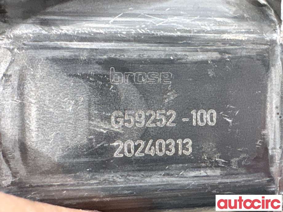 Ruteheis venstre bak til Tesla Model Y 2021-2024 (Type I)  (TESLA|1634425-00-A|013082306H|)