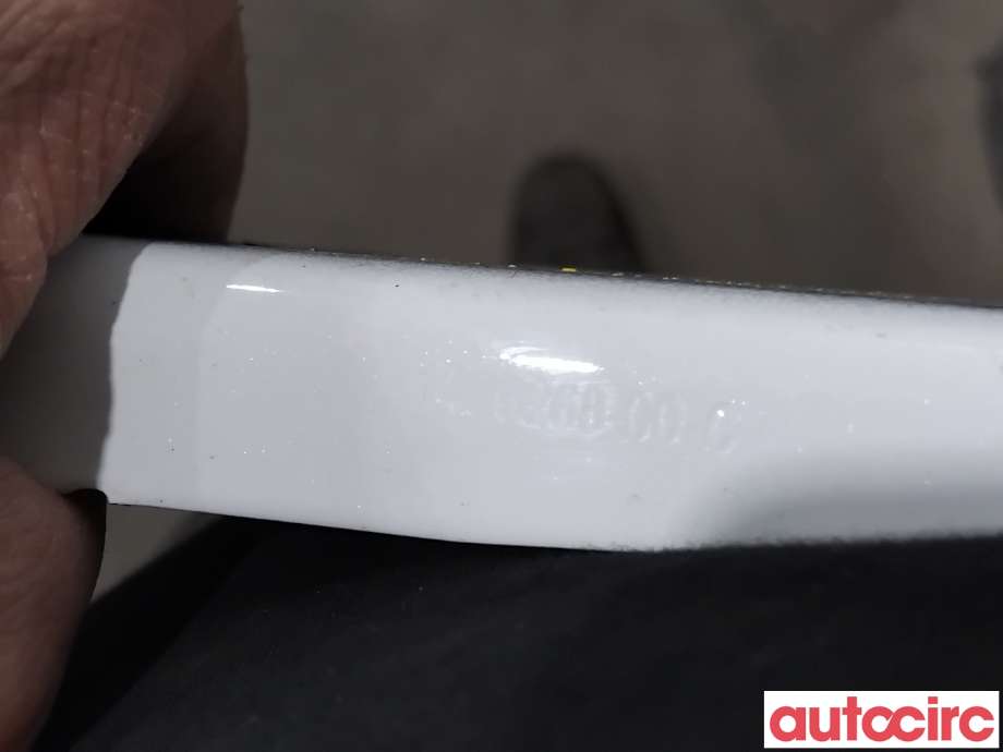 Panserhengsler til Tesla Model Y 2021-2024 (Type I)  (TESLA|1496268-00-C|)