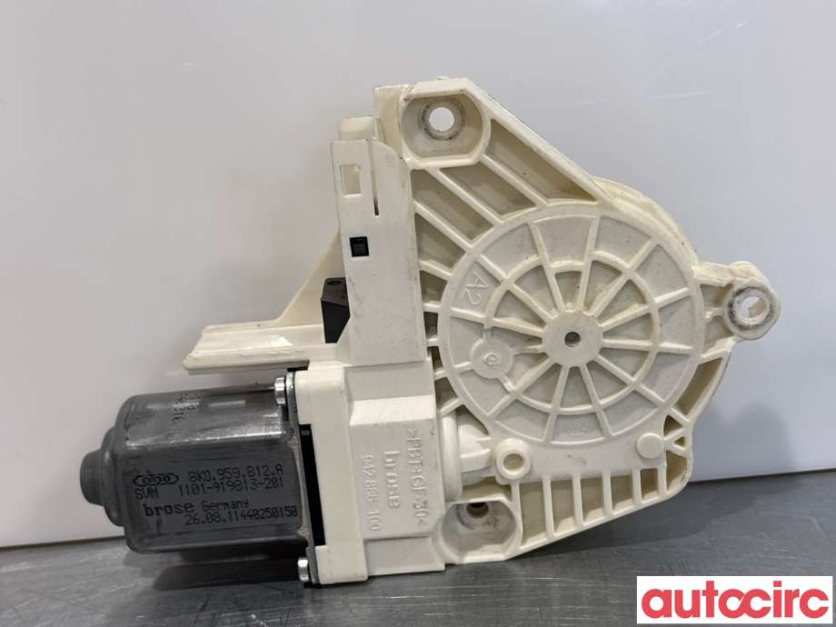 Ruteheis høyre bak til Audi A4 2007-2014 (Type IV) (B8) (B8) (AUDI|8K0959812A|1101-919813-201)
