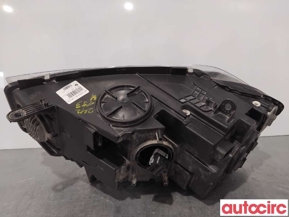 Frontlykt høyre halogen til BMW X5 2013-2018 (F15) (F15) (BMW|63117442648||7494812)