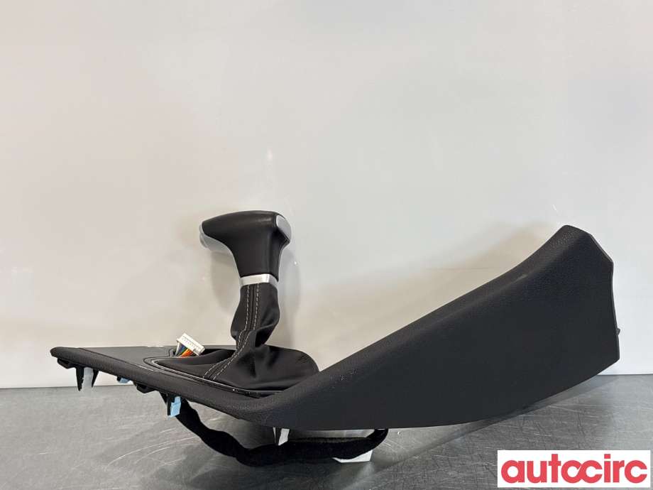 Diverse deler til Kia Niro 2016-2021  (KIA|46720D4200WK|)