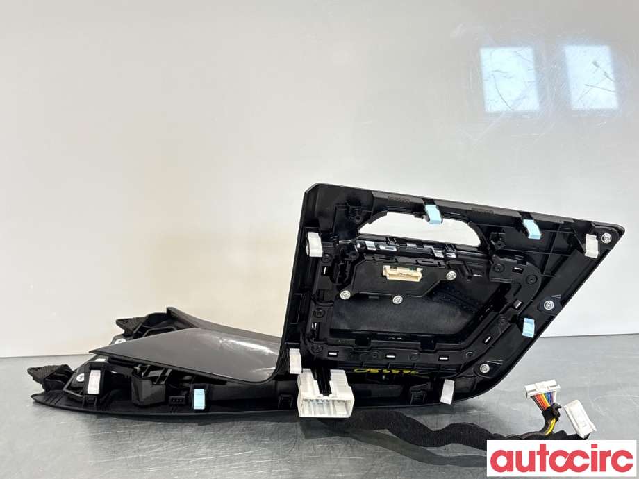 Diverse deler til Kia Niro 2016-2021  (KIA|46720D4200WK|)