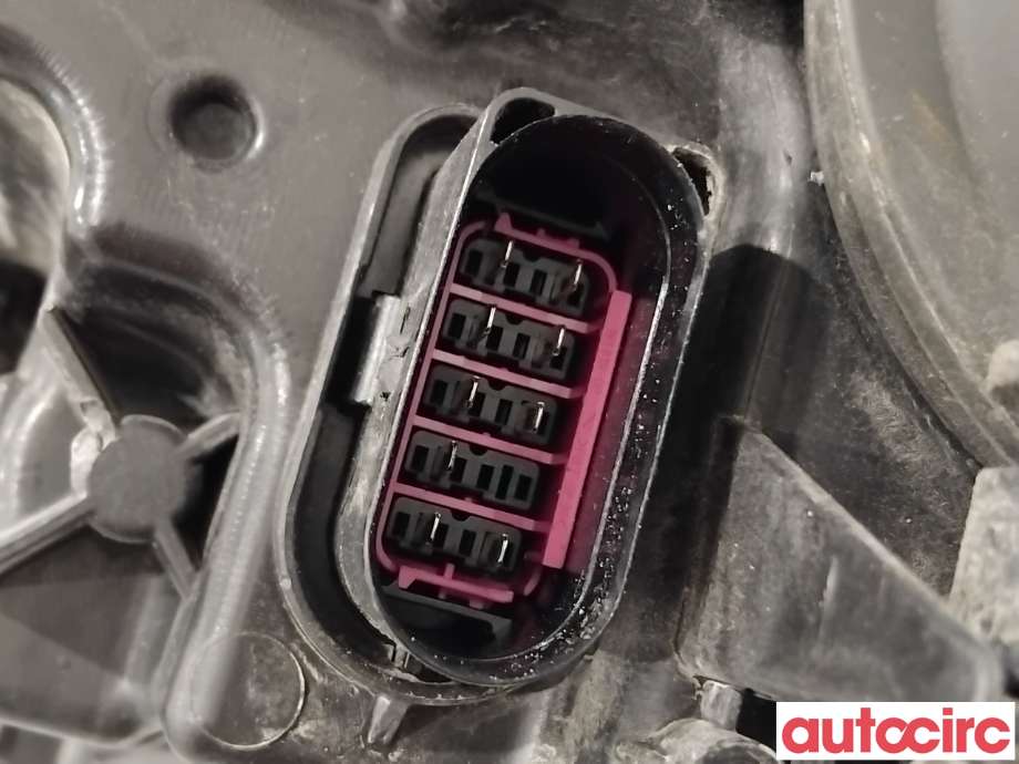 Frontlykt høyre xenon til VW Caddy 2015-2020 (Type III, Fase 3)  (VOLKSWAGEN|2K1941040A|)
