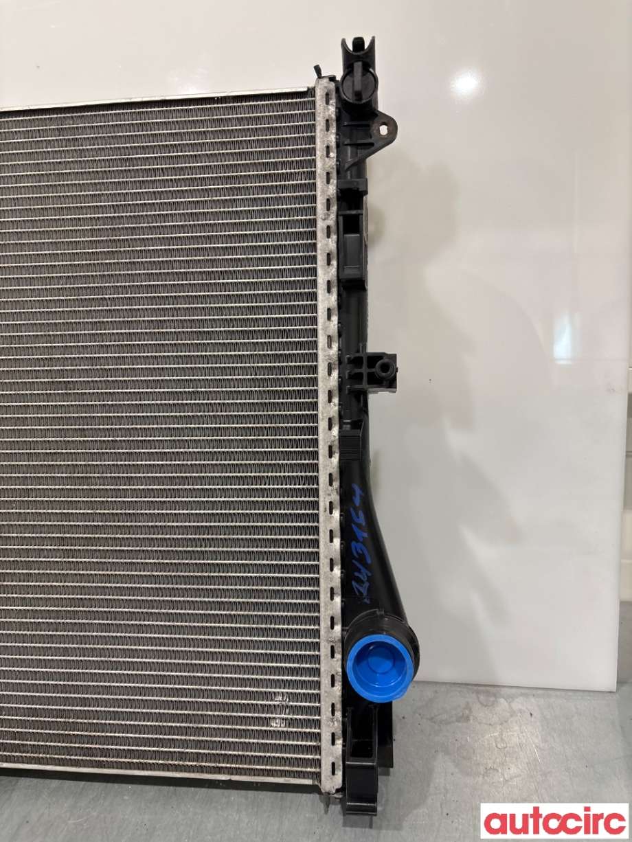 Radiator (automat gir) til Mercedes C-Klasse 2014-2018 (Fase 1) (W205) (W205) (MERCEDES|A0995002203|)